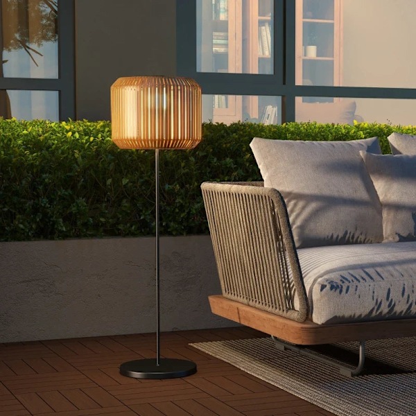Rootz Havelys - Rattan Udendørs Lys - Solar Havelampe - Automatisk tænding - LED - Vejrbestandig - Metalramme - Sort + Gul - Ø34 x 130cm