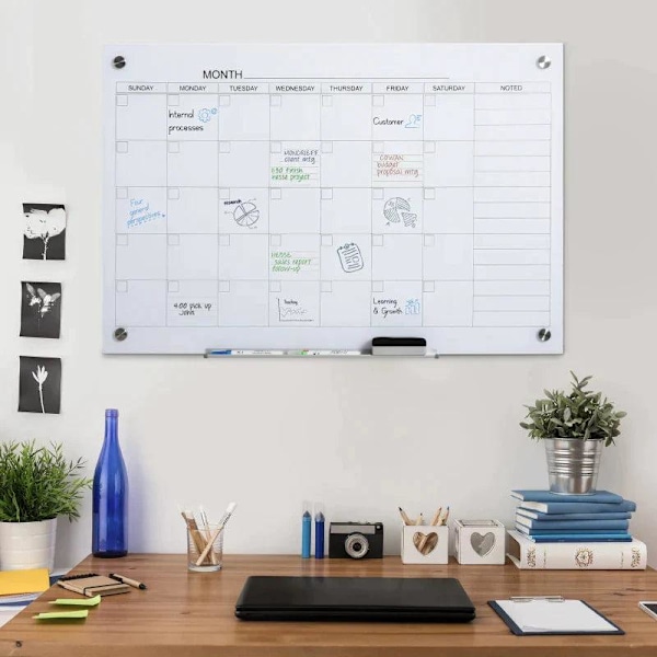 Rootz Whiteboard - Tavlekalender - Organisering af ferieplaner og månedlig planlægning - 1 penneholder - 4 tuscher og viskelæder - 90 x 60 cm