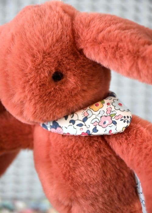 Doudou et Compagnie - Fleurette-terrakottapehmolelu 25 cm Apelsin