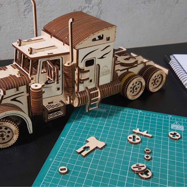 Träbil att bygga UGEARS VM-03 - Miniatyrmodell - Ekologisk - Brun - 541 stycken Beige