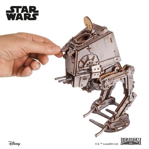 3D-model - UGEARS - AT‑ST Walker™ - Træ - Fjedermotor - 370 dele Beige