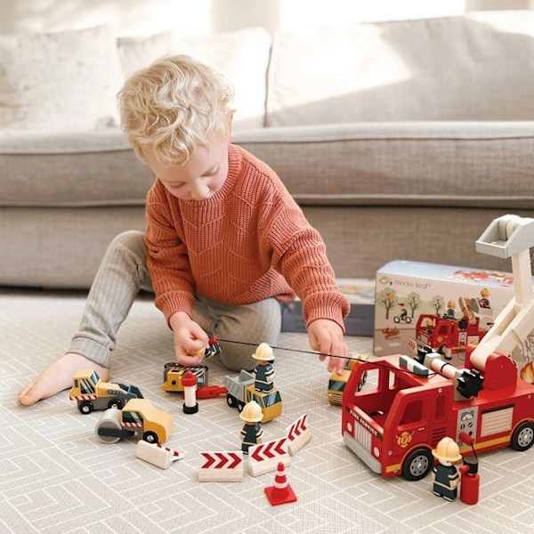 Tender Leaf Toys Brandbil Röd