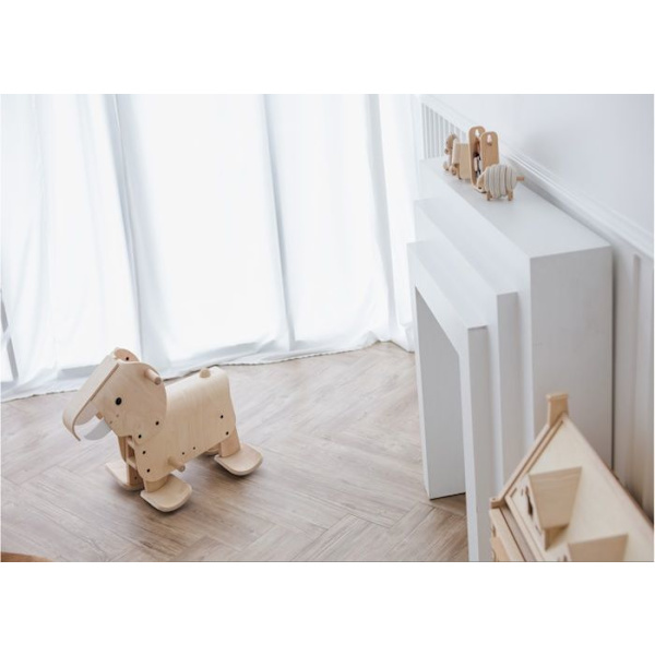 Planleksaker - Elefant för promenader - BYXA Beige