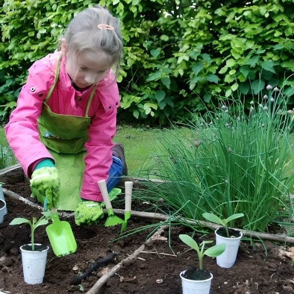 Grönt trädgårdsredskapsset - ESSCHERT DESIGN - För barn - Grönt - Blandat - Från 4 år