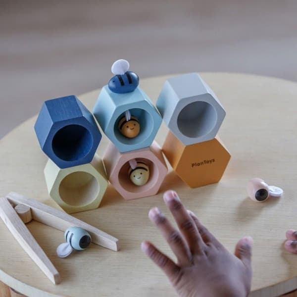 Plan Toys - Biddernes Rede Ømhed - TROUSSELIER Beige