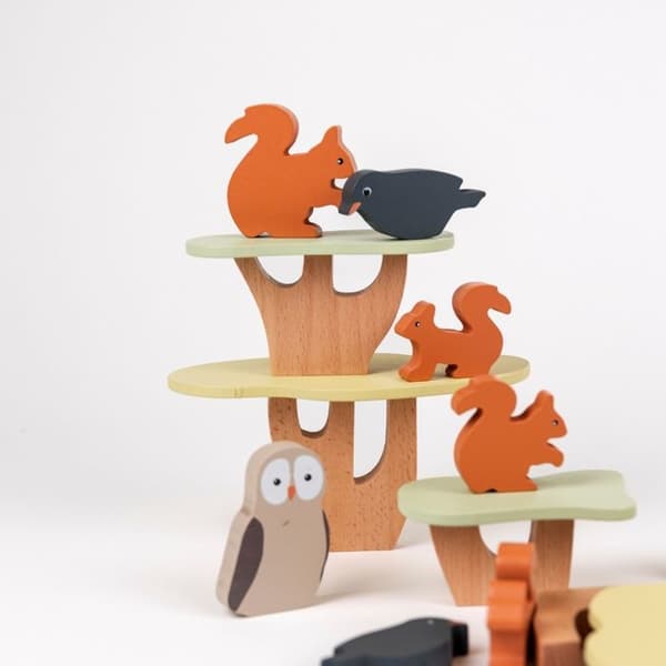 Egmont Toys - Squirrel Balance Game brun