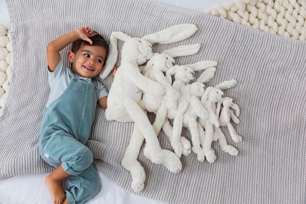 Plys - Kanin Richie 20 cm : Elfenben Beige