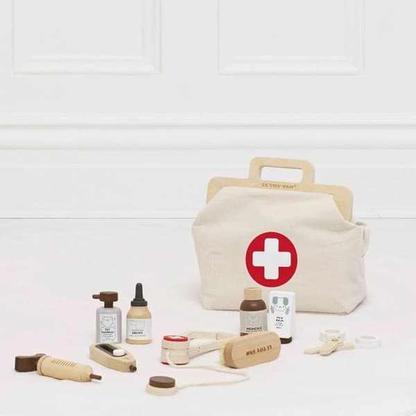 Le Toy Van - Dyrlæge sæt med tilbehør - PETIT JOUR beige