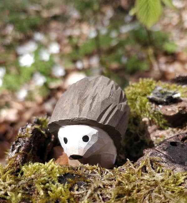 Wudimals - Figurine pindsvin - K-PLAY kastanj