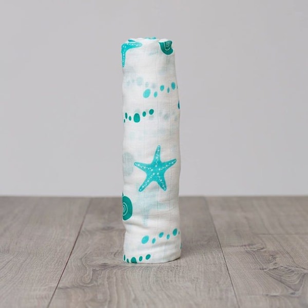 Lulujo - Bambu swaddle - Seaside - ELEMENT FÖR BARN Vit
