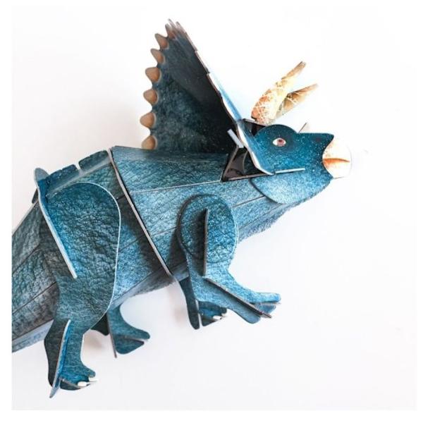 Kirja ja 3D-malli Dinosauruksista - Trikeraatti Blå