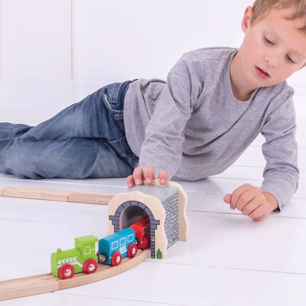 Grå trætunnel til BigJigs legetøjs togskinner Grå och beige