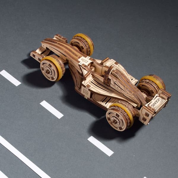 Compact Racer - Ugears - 3D puslespil i træ beige