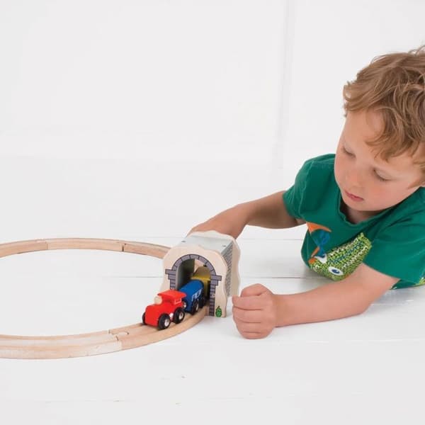 Grå trætunnel til BigJigs legetøjs togskinner Grå och beige