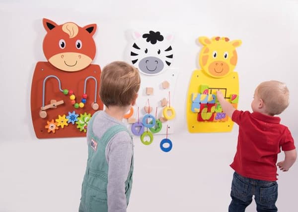 Viga Toys - 3 Væghandlingspaneler - COMMOTION kastanj