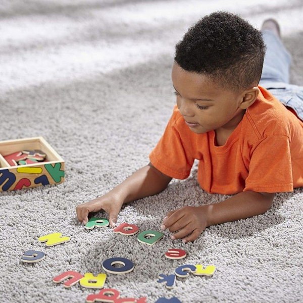 Pedagogiskt spel - MELISSA & DOUG - 52 trä alfabetsmagneter - Magnetiska versaler och gemener Flerfärgad