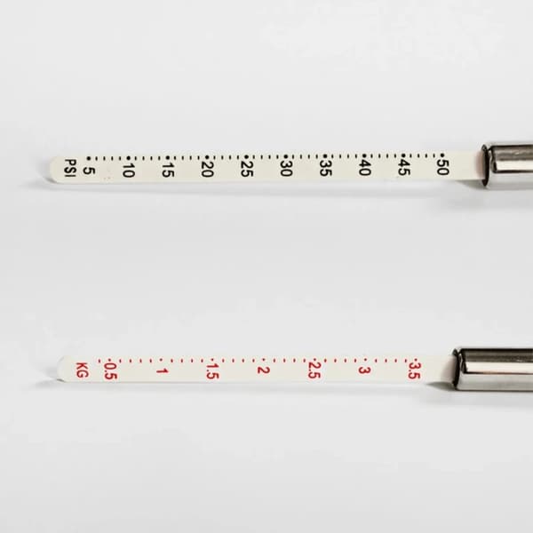 Bil däcktryck testpenna-typ tryckmätare, mätområde 10-50 PSI.