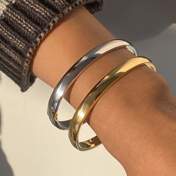 Dame 18K gullbelagt polert åpen armring, anløpsbestandig. Silver