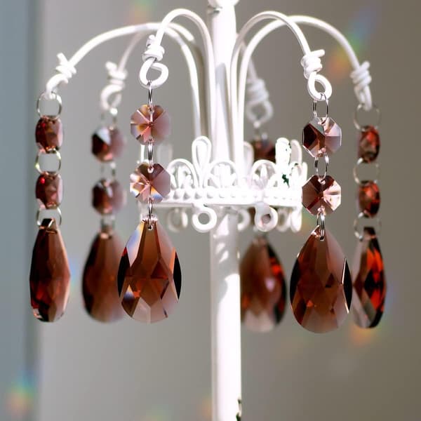 Ti 38 mm dråpeformede krystallprismekomponenter til lysekrone, hengende krystallglassperler til lysekronepynt. medium purple