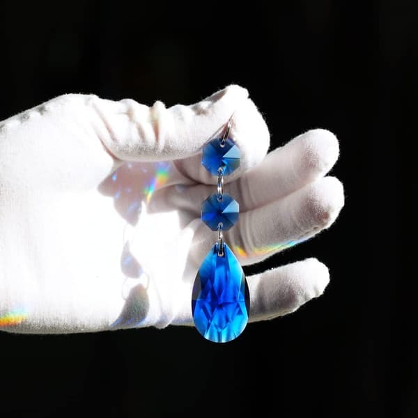 Ti 38 mm dråpeformede krystallprismekomponenter til lysekrone, hengende krystallglassperler til lysekronepynt. medium blue