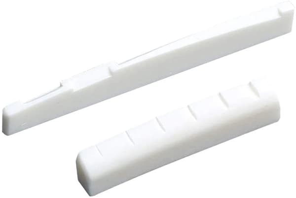 6-strängad akustisk gitarr benstall, sadel och översadel, äkta bendelar.