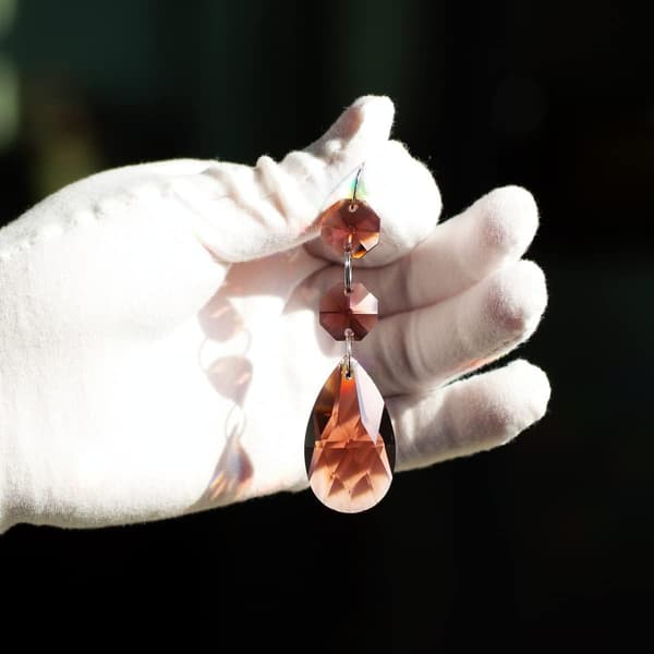 Ti 38 mm dråpeformede krystallprismekomponenter til lysekrone, hengende krystallglassperler til lysekronepynt. medium purple