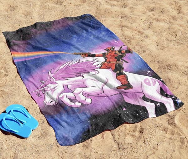 Deadpool Rymdlicorn Strandhandduk Lila, Rosa