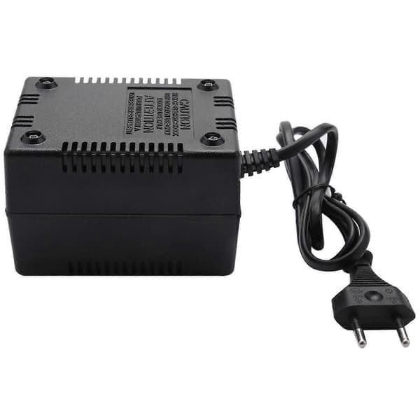 220/240V til 110/120V Nedspenningstransformator Omformer EU-plugg