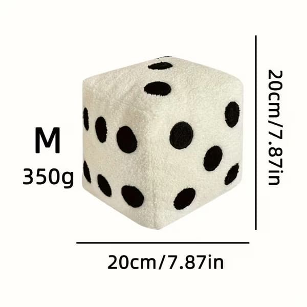 En terningeformet pude er perfekt til boligindretning. White (20cm)