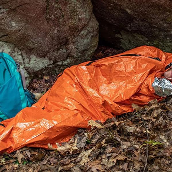 2x PE Udendørs Nød Termisk Vandtæt Sovepose Camping Overlevelse Opbevaringspose
