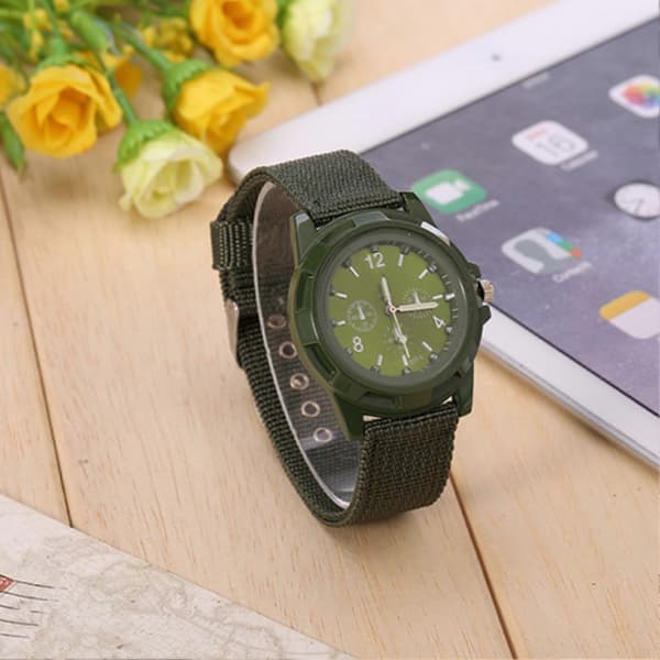 Elektronisk analog armbandsur rund nylonrem militärklocka (armégrön)(w)