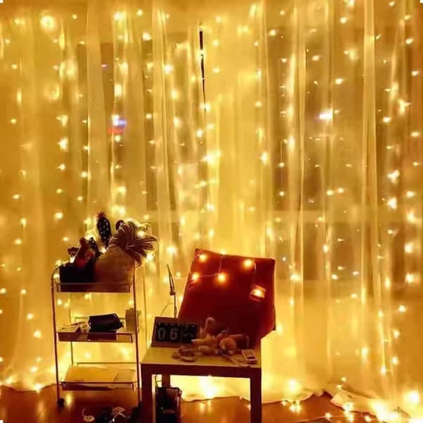 God Jul Gardinkrans, 2m lang, 100 LED-lys
