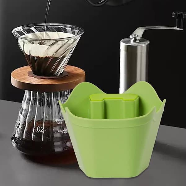 Multifunktionel non-stick beholder til opsamling af kaffegrums. Bruges til at opbevare, komprimere og opsamle kaffegrums. (W)