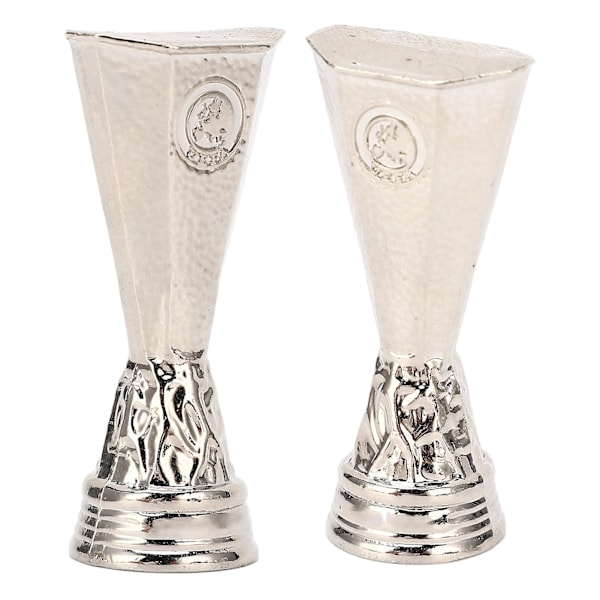 Mini Fodbold Trofæ Ornament Metal Trofæ Model Fans Souvenir til Skrivebordsdekoration 4,5 cm (B)