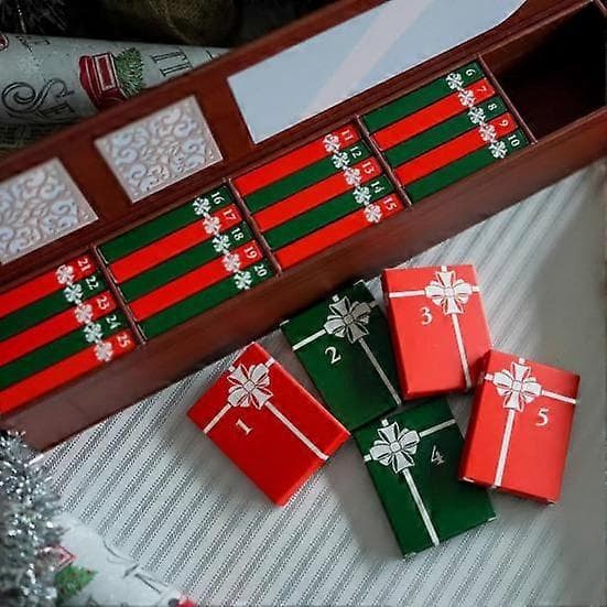 Mini Julekalender 2025 med Festlig Pynt og Sjov Nedtælling