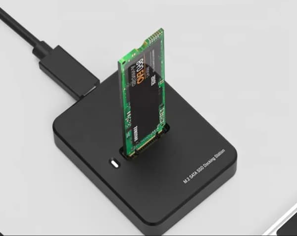 M.2 SATA SSD-hölje med USB-C 3.0 och USB-A-kabel, Plug and Play