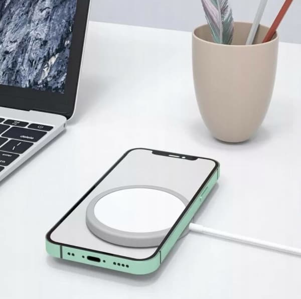 Magnetisk trådlös laddare för iPhone 8–13, USB-C, 15 W, 1 m