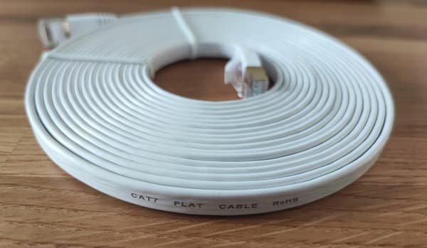 Platt LAN-nätverkskabel Cat7 RJ45 SFTP 15 m, vit