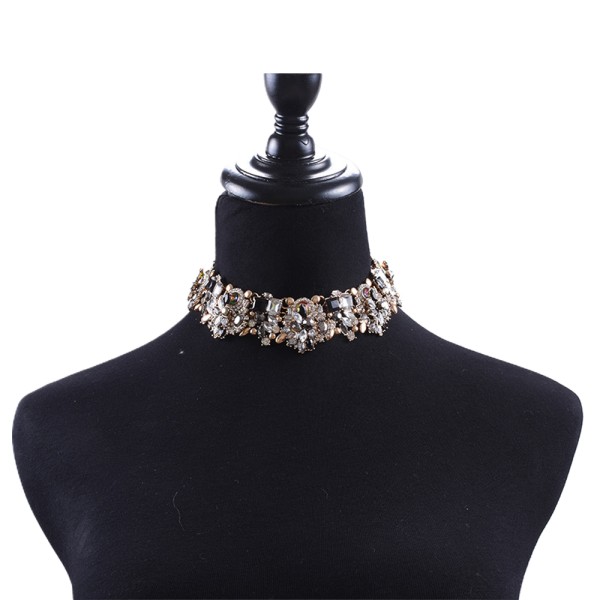 Kort halsband för kvinnor, modeaccessoarer, fullt av diamanter