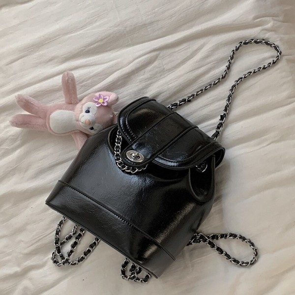 Elegant Rygsæk Taske Kvinder 2023 Ny Trendy Forår og Sommer Kæde Spand Taske Studerende Klasse Stor Kapacitet Rygsæk Pink with Pendant
