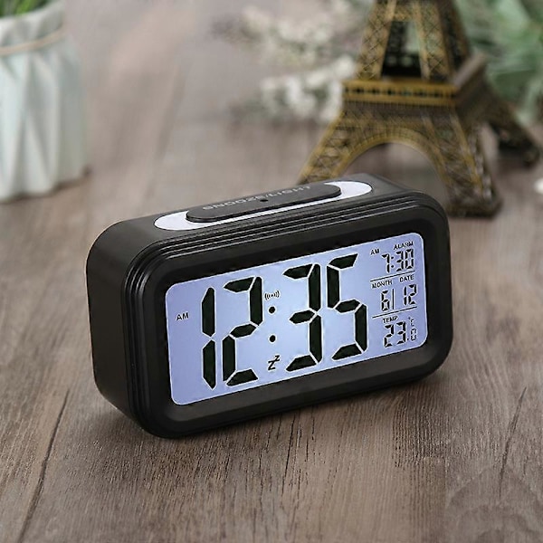 Svart Digital Väckarklocka Morgonväckarklocka, Tyst Batteridriven Digital Väckarklocka för Barn Vuxna Stor LED-Display Temperatur Kalender