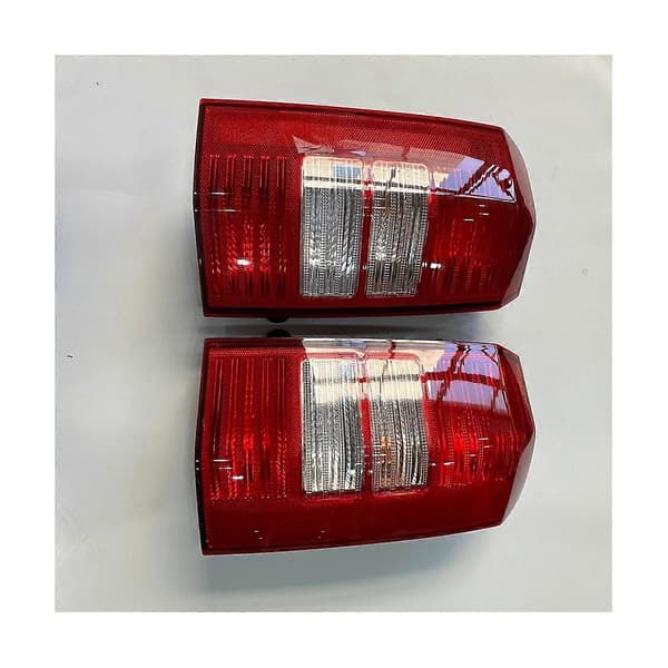 Bakljusmontering vänster Halogen Bakljus för PATRIO 2.0L 2.4L 2008-2017 5160365AA//D/E/G