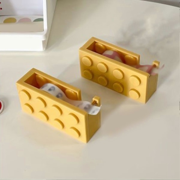 Tape Dispenser Søt Byggeklossform Enkel Klipping Skrivebord Tapeholder for Skole Kontor Studierom Gul