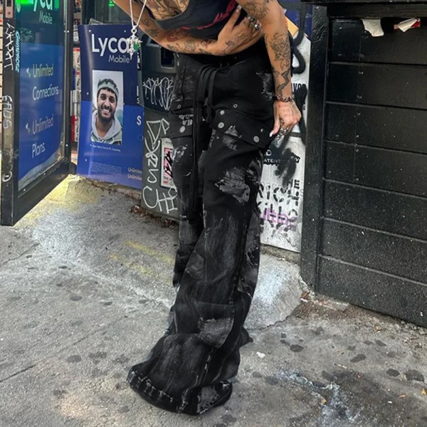 Muoti farkut tumma punk tyyli amerikkalainen trendikäs haalari ins design tahriintunut persoonallisuus raskaan teollisuuden löysät farkut housut Black L