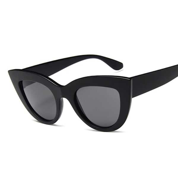 Cat Eye Mode Solglasögon Kvinnor Retro Lyx Svarta Glasögon Solglasögon Kvinnor UV400 Glasögon Skärmar BlackGray Style1