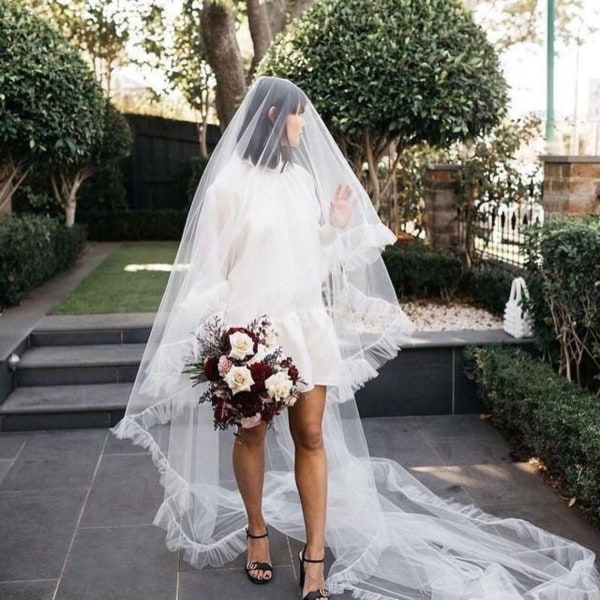 Röyhelöinen häämekko poskipunalla Elegant Ivory Ruffled Tyll Veil Boho Long Bridal Veil White 300cm