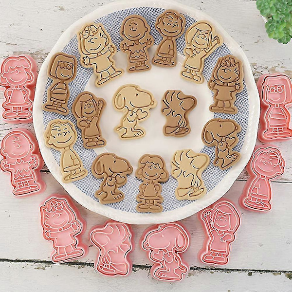 8 st Peanuts Tema Kakformar Set Söta Tecknade Snoopy Kexformar Tårtfondant Bakning Gör-det-själv Dessertform Verktyg