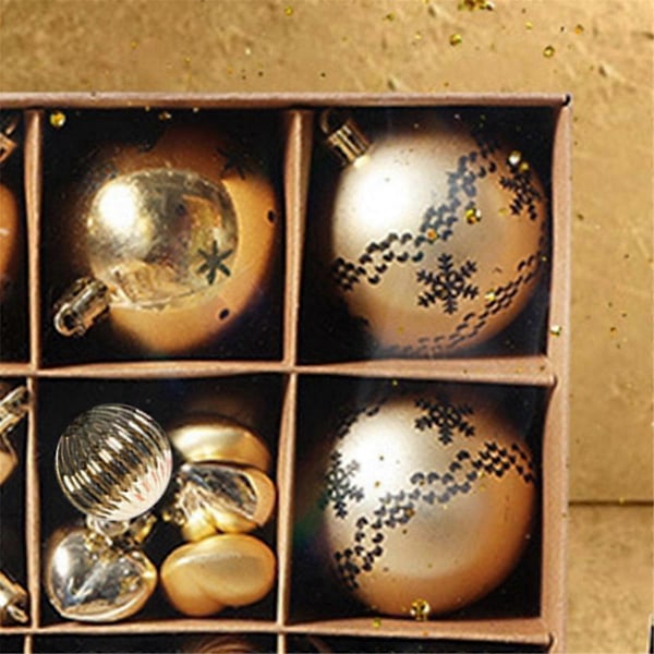 For Familie Juledekorasjonssett: 52 Hengende Ornamenter, Plastkuler, Femspissede Stjerner, Malt Jul