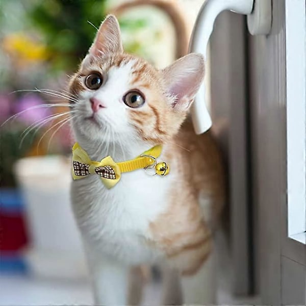 4 katt halsband med klockor och rosetter för snabbkoppling, justerbara djurhalsband, katt halsband, kattungar, små djur inomhus och utomhus