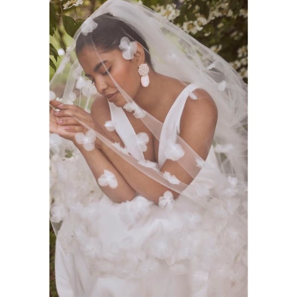 Brudslöjor 3D handgjorda blommiga katedralslöja för kronblad Kvinna Drop bröllopsklänning Accessaries Ivory 300cm